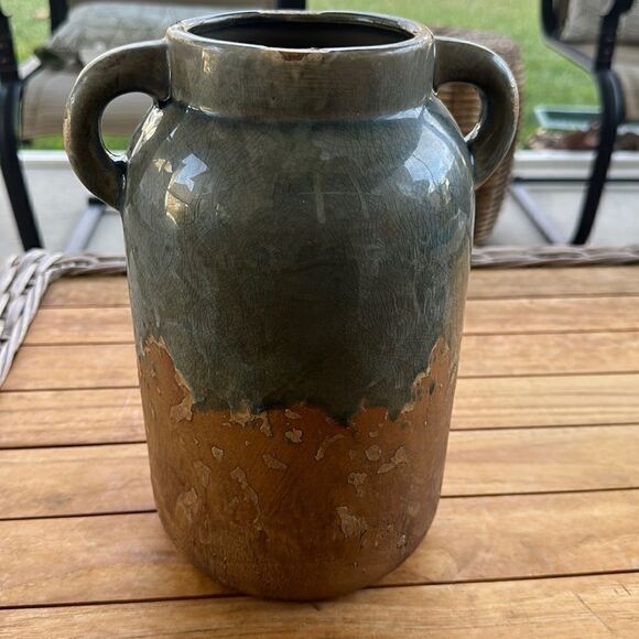 Three Hands Amphora Ceramic Urn/Vase - Picture 1 of 5